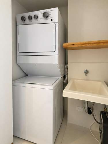 APARTAMENTO EN RENTA EN ZONA 5 EDIFICIO CENTRICO - Imagen 8