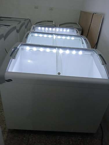 Congelador Fogel • Luces LED • Sistema Ahorrativo