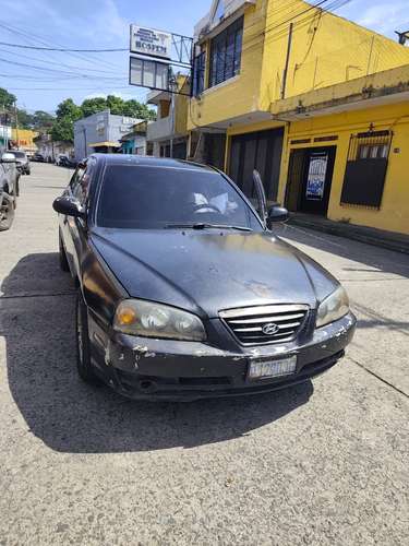 Hyundai Elantra Modelo 2004