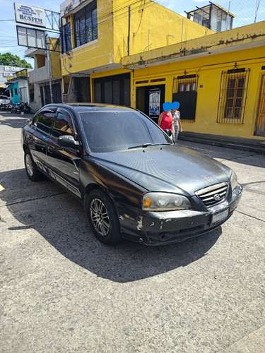 Hyundai Elantra Modelo 2004