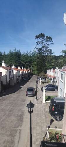 ALQUILO CASA 2 NIVELES CAÑADAS DE ARRAZOLA ENTRADA A OLMECA CAES