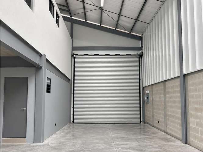  OFIBODEGA EN ALQUILER – 406.10 m²  | EMP. VILLA CANALES | ZONA 03