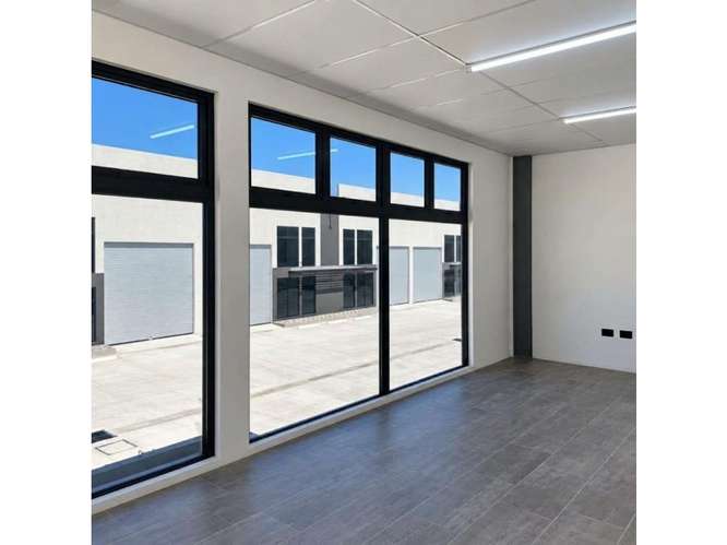  OFIBODEGA EN ALQUILER – 406.10 m²  | EMP. VILLA CANALES | ZONA 03