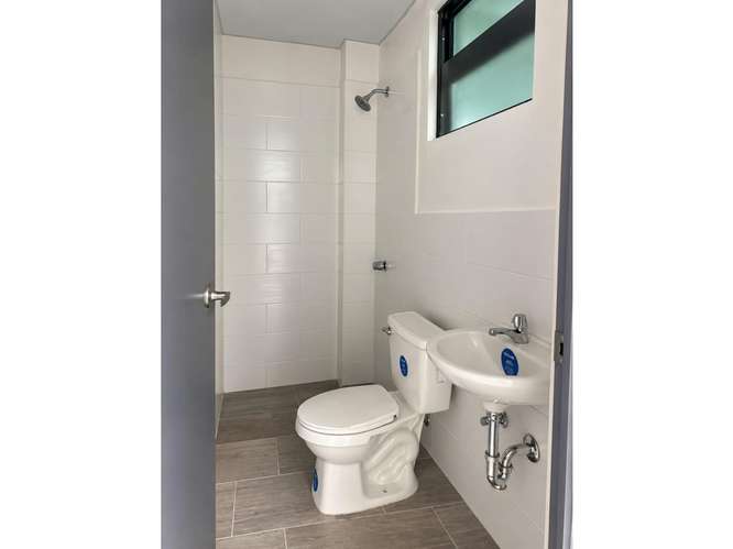  OFIBODEGA EN ALQUILER – 406.10 m²  | EMP. VILLA CANALES | ZONA 03