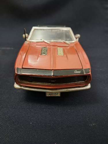 Carro de juguete marca chevrolet camaro ss 1968 - Imagen 2