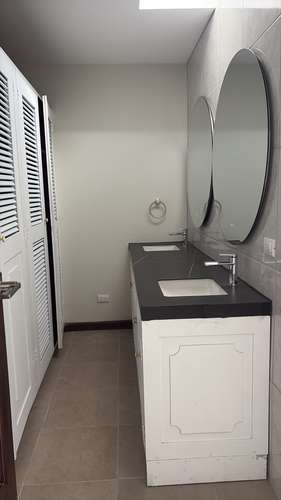 CASA EN RENTA PARA OFICINAS O VIVIENDA ZONA 15, COLONIA EL MAESTRO ( J ) - Imagen 13