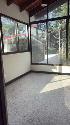 CASA EN RENTA PARA OFICINAS O VIVIENDA ZONA 15, COLONIA EL MAESTRO ( J ) - Imagen 8