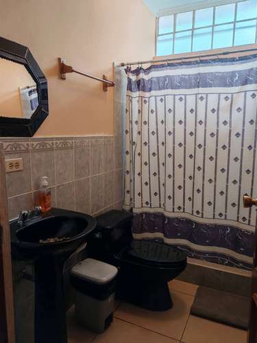 Se alquila habitación pequeña para una persona totalmente amueblada en casa completamente equipada  - Imagen 4