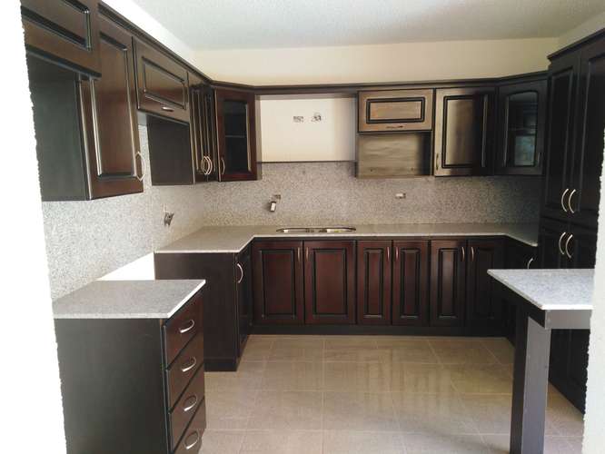 Cotiza tus Gabinetes de Cocina a precios especiales en todas nuestras promociones de liquidación!