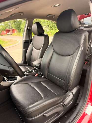 Hyundai ELANTRA modelo 2016 - Imagen 6