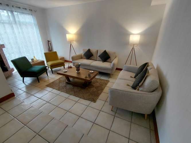 CASA DE 4 DORMITORIOS EN VENTA EN JARDIN DEL VALLE CARRETERA A EL SALVADOR KM 15.8