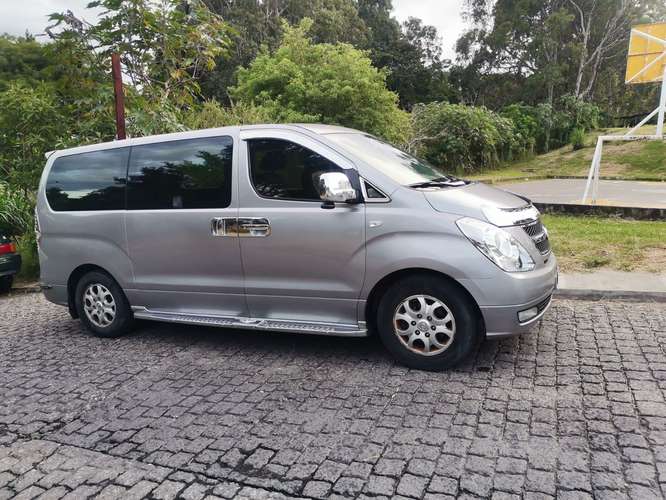 microbus hyundai grand starex