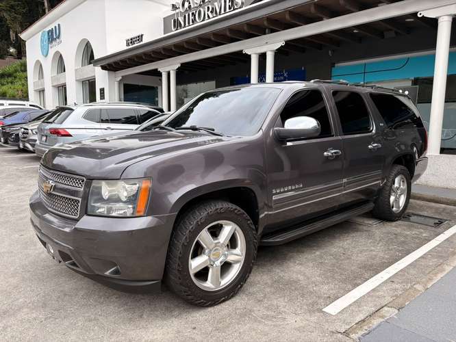 CHEVROLET SUBURBAN LTZ 2011