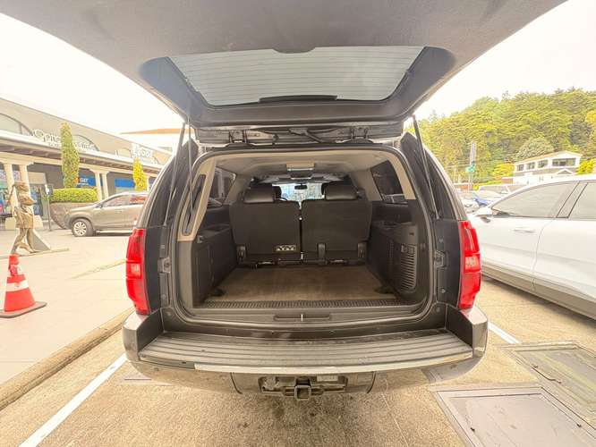 CHEVROLET SUBURBAN LTZ 2011