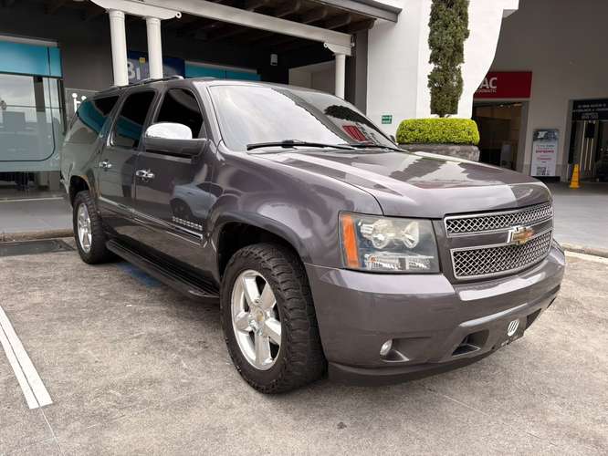 CHEVROLET SUBURBAN LTZ 2011