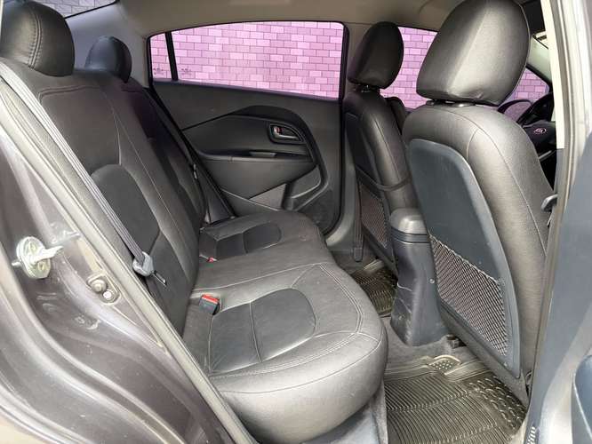 Kia Rio EX de Agencia Modelo 2016