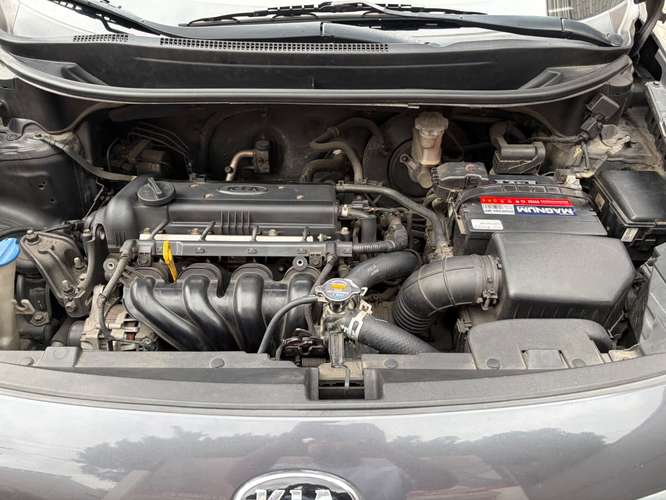 Kia Rio EX de Agencia Modelo 2016