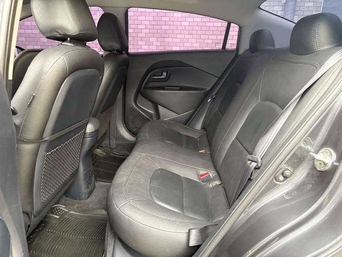 Kia Rio EX de Agencia Modelo 2016