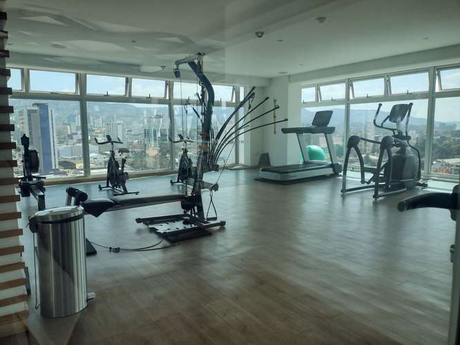 Apartamento de 2 Habitaciones en zona 10 Boulevard Los Próceres - Imagen 15
