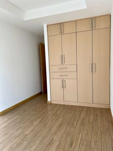 Apartamento de 2 Habitaciones en zona 10 Boulevard Los Próceres - Imagen 10