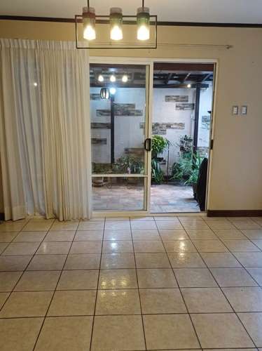 Casa en Alquiler en zona 16 Residencial Montesolar - Imagen 2