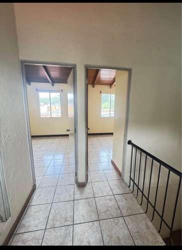 VENDO CASA GRANDE, condominio el Frutal 1 zona 5 de Villa Nueva - Imagen 6