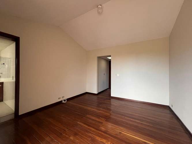 CASA DUPLEX EN ALQUILER COLONIA OAKLAND - Imagen 4