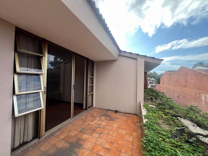 CASA DUPLEX EN ALQUILER COLONIA OAKLAND - Imagen 5
