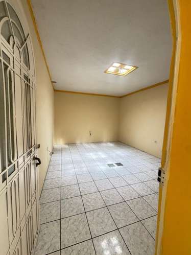 CASA EN VENTA PARA INVERTIR, SECTOR 3 DE PRADOS DE VILLA HERMOSA - Imagen 6