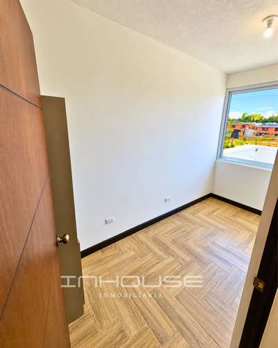 CASA EN VENTA EN ZONA 16 PARA ESTRENAR   - Imagen 6
