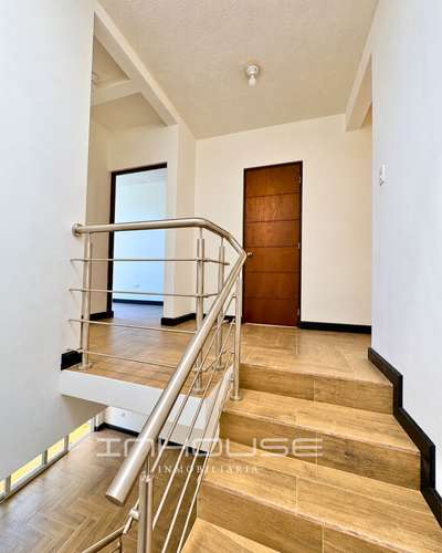 CASA EN VENTA EN ZONA 16 PARA ESTRENAR   - Imagen 8