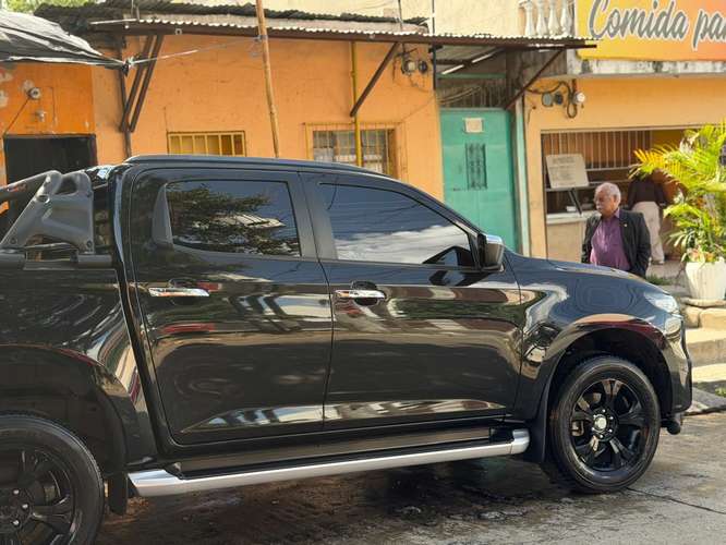 MAZDA BT-50 HIGH PLUS 2024 4X4 AUTOMÁTICA  