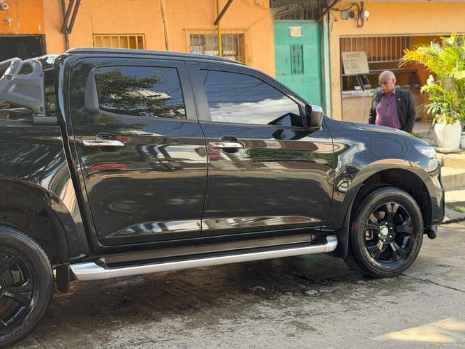 MAZDA BT-50 HIGH PLUS 2024 4X4 AUTOMÁTICA  