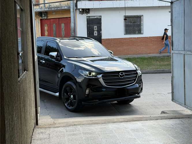 MAZDA BT-50 HIGH PLUS 2024 4X4 AUTOMÁTICA  