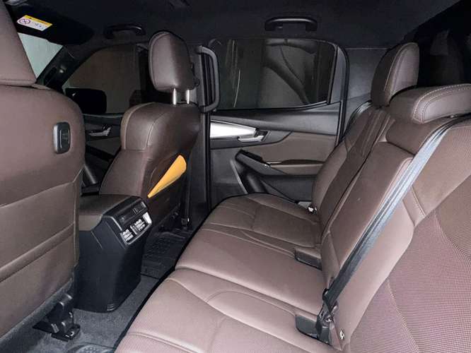 MAZDA BT-50 HIGH PLUS 2024 4X4 AUTOMÁTICA  