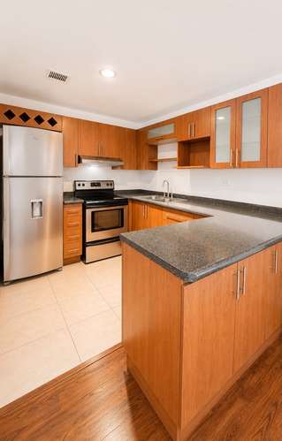 Apartamento en Alquiler zona 10 edificio Alandra - Imagen 5
