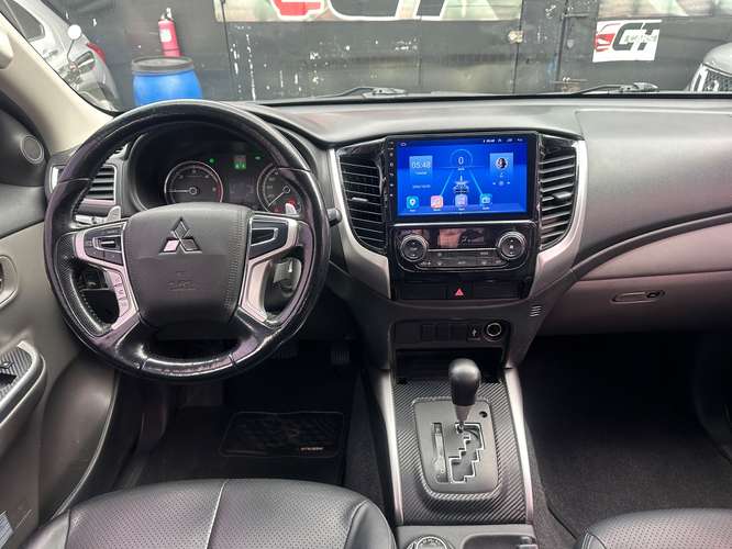 Mitsubishi GLS L200 2019 Automático y Tiptronic 4x4 de Agencia Turbo Diesel Nítido Nada que Invertir un Dueño