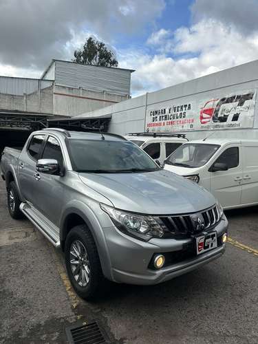 Mitsubishi GLS L200 2019 Automático y Tiptronic 4x4 de Agencia Turbo Diesel Nítido Nada que Invertir un Dueño