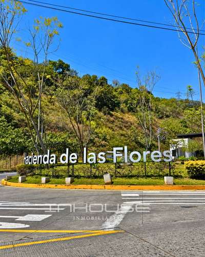 CASA EN VENTA EN VILLA NUEVA, HACIENDA DE LAS FLORES  - Imagen 2