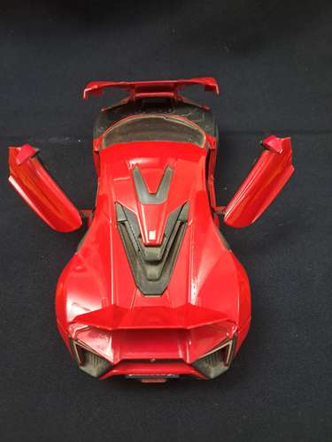Carro juguete Lykan HyperSport de rapidos y furiosos  escala 1/24
