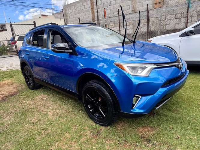 TOYOTA RAV4 XLE 2017 4x2 R