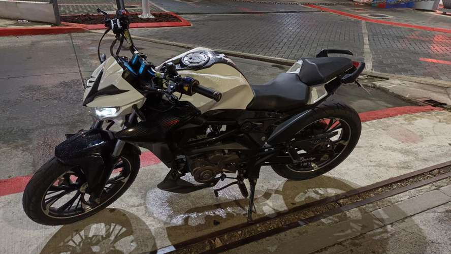 GANGA GANGA . A TODA PRUEBA PUEDE LLEVAR MECÁNICO MOTOR Y CAJA AL 100% VARIOS EXTRAS , BIEN CONSENTIDA  - Imagen 3