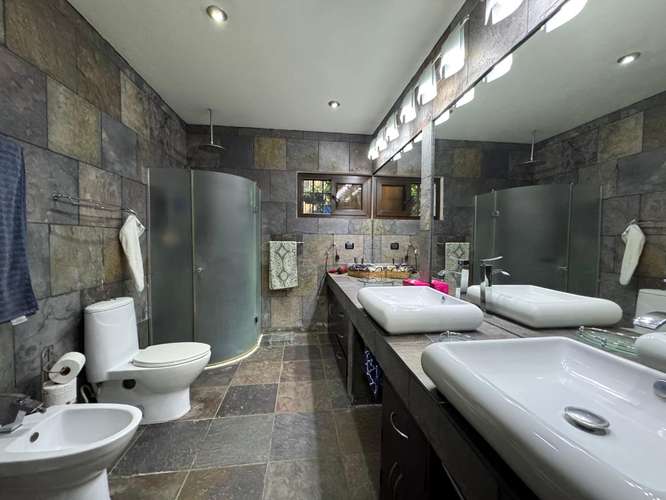 EN VENTA: COMPLEJO RESIDENCIAL DE TRES APARTAMENTOS - Imagen 7