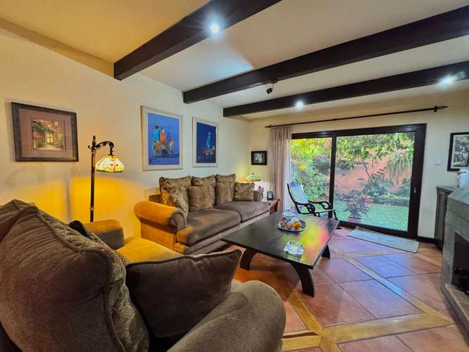 EN VENTA: COMPLEJO RESIDENCIAL DE TRES APARTAMENTOS - Imagen 8