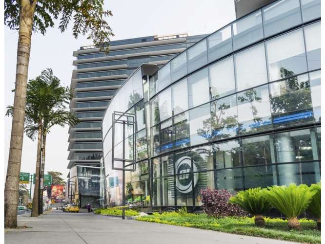  LOCAL COMERCIAL EN VENTA – 232.22 m²  | DESIGN CENTER | ZONA 10 - Imagen 2