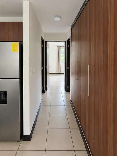 APARTAMENTO EN RENTA EN HEXA CAÑADA ZONA 16 - Imagen 4