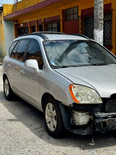 Kia Rondo 2009 - Imagen 8