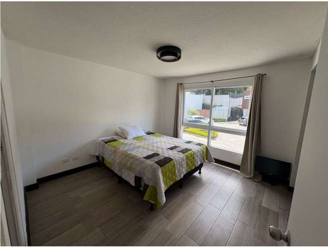 CASA EN VENTA EN RESIDENCIALES ALBORETTO ZONA 10 DE SANTA CATARINA PINULA - Imagen 11