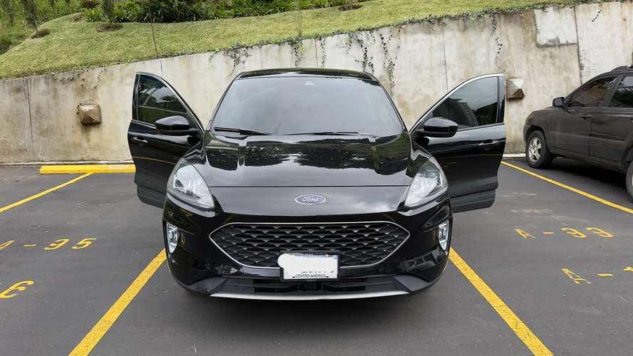 Hermosa Ford Escape Sel de Agencia en Venta
