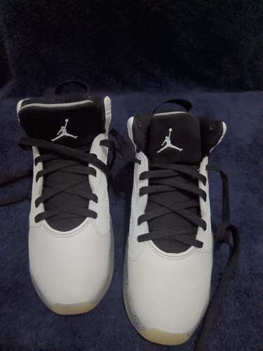 Vendo tenis  nuevos jordan original  - Imagen 3